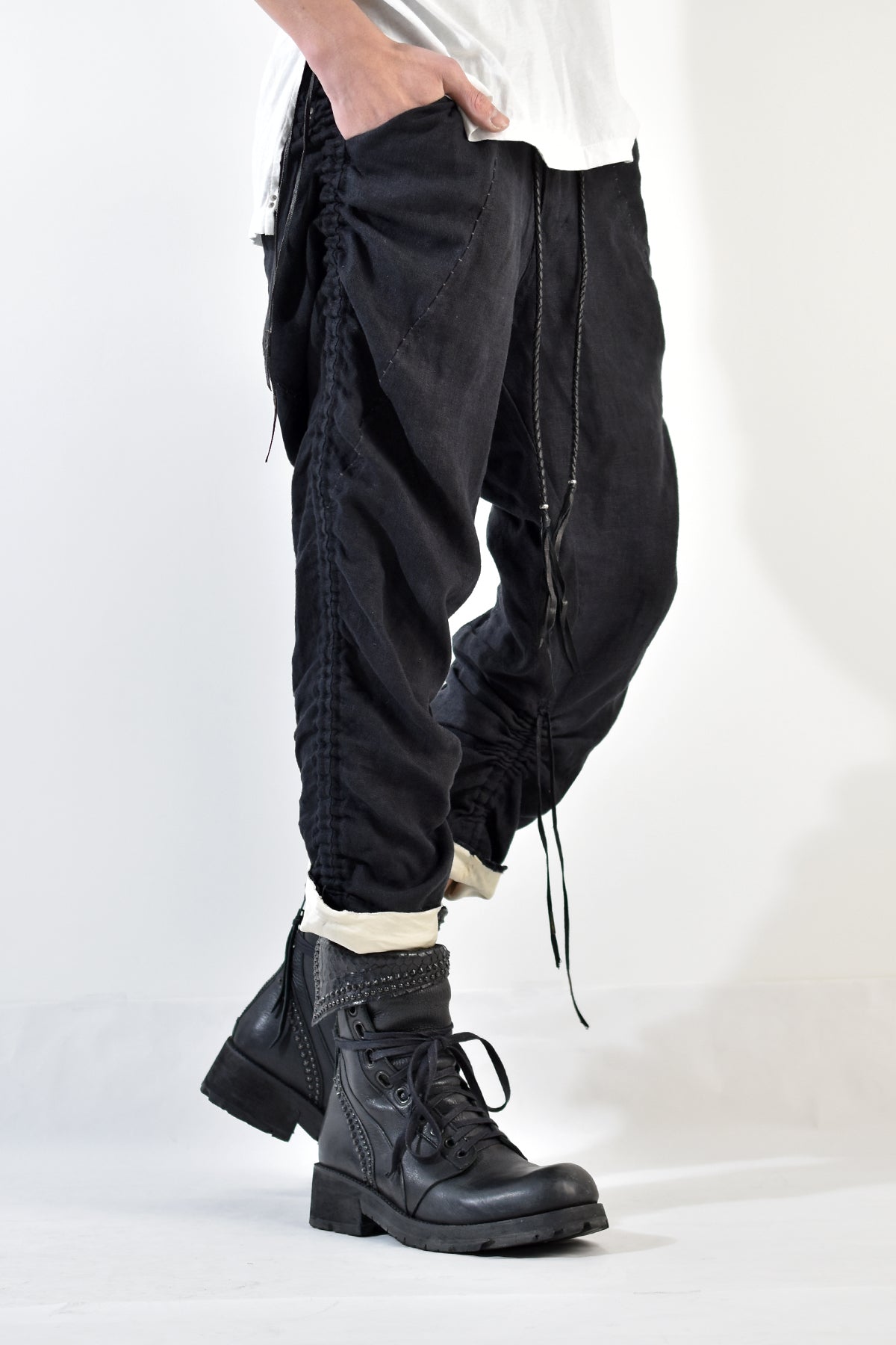 2001-PT02A Shirring Linen Layered Pants Black