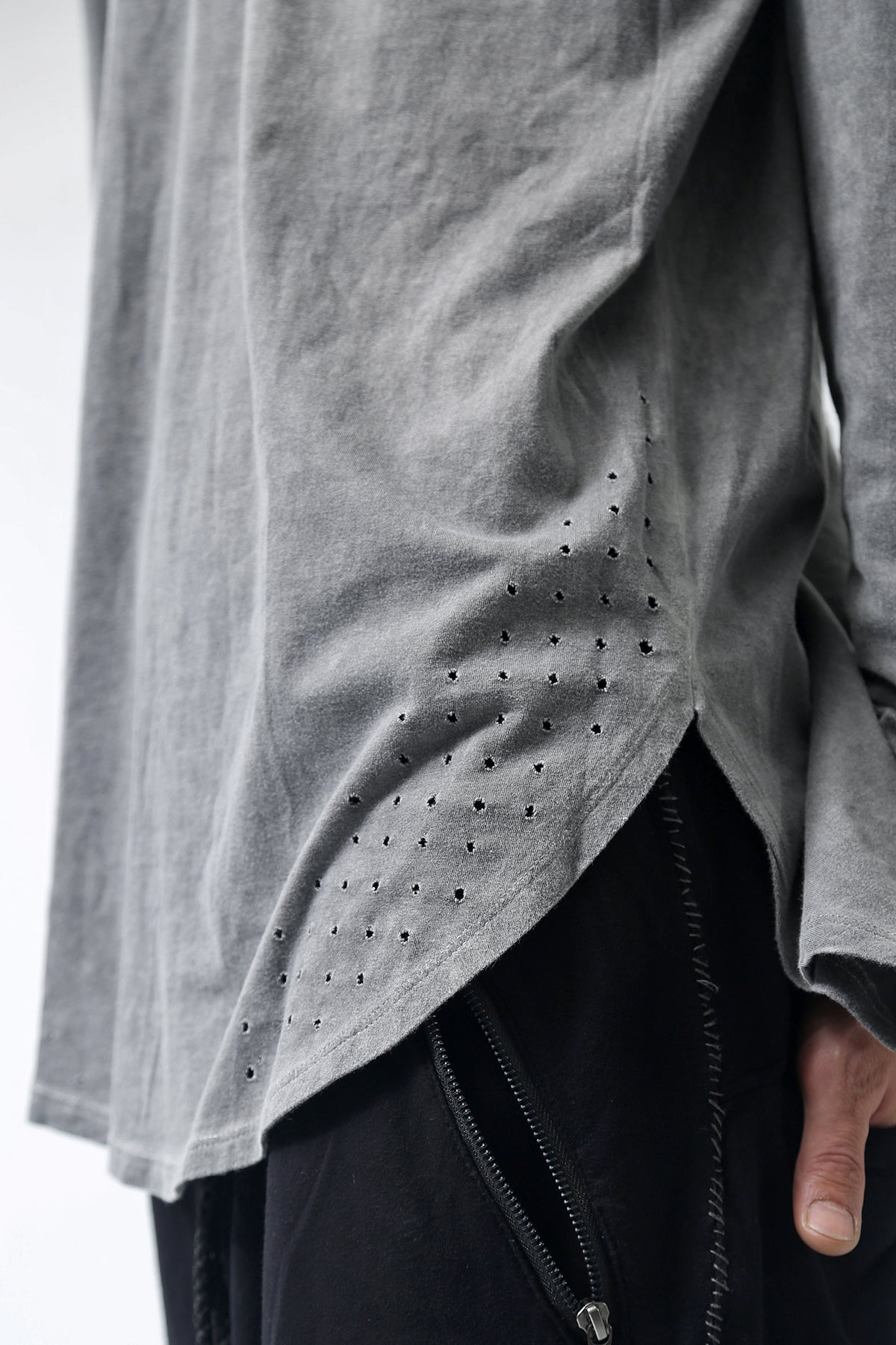 1902-CT02/LS Back Stitch Crush Cut / LS Charcoal