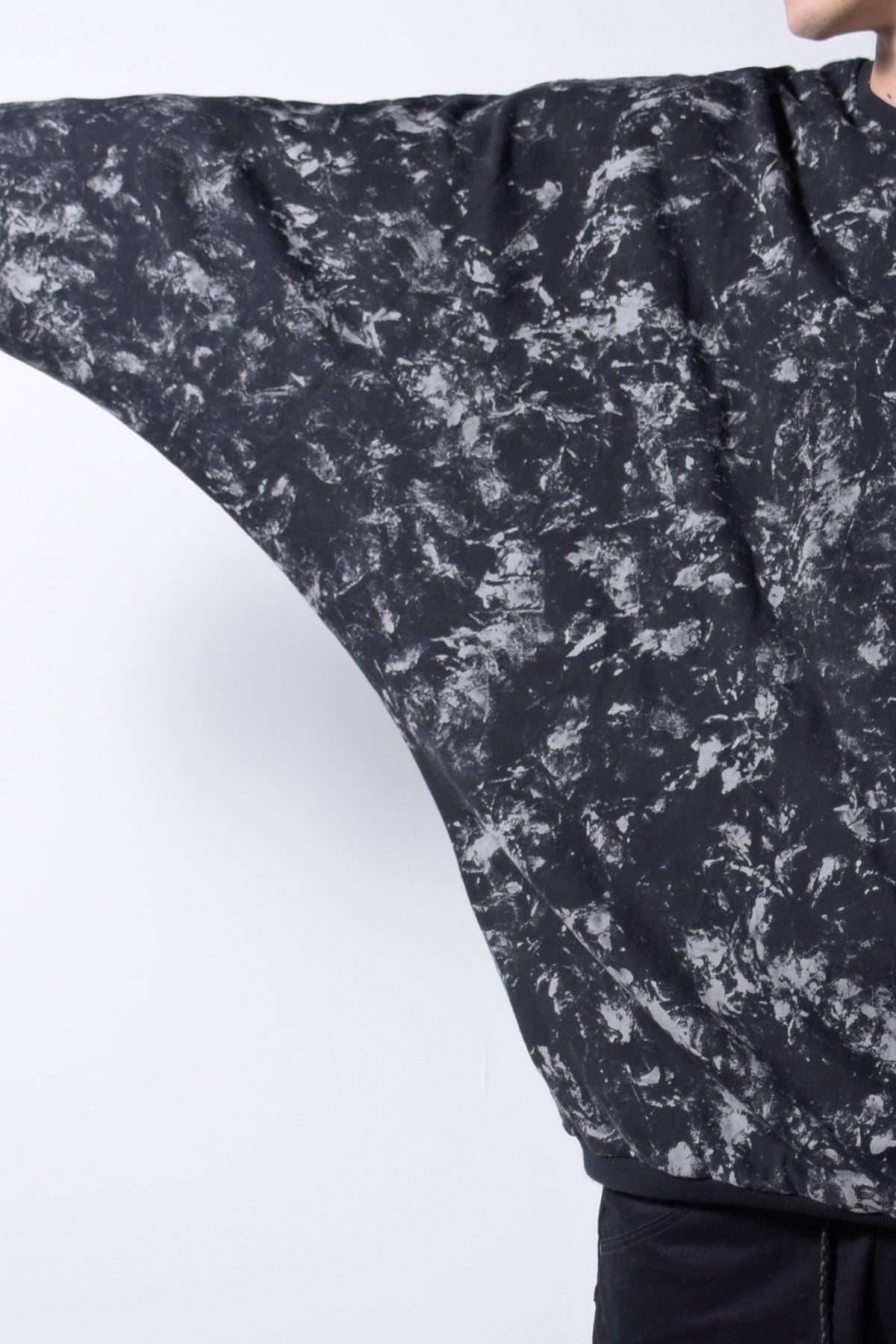 2202-TP05 Flake Discharged Dolman Top