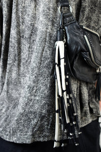 1802-AC01 Feather Hook 09