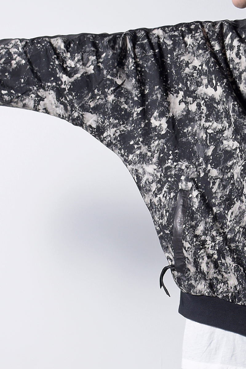 2202-JK04B Flake Discharged Dolman