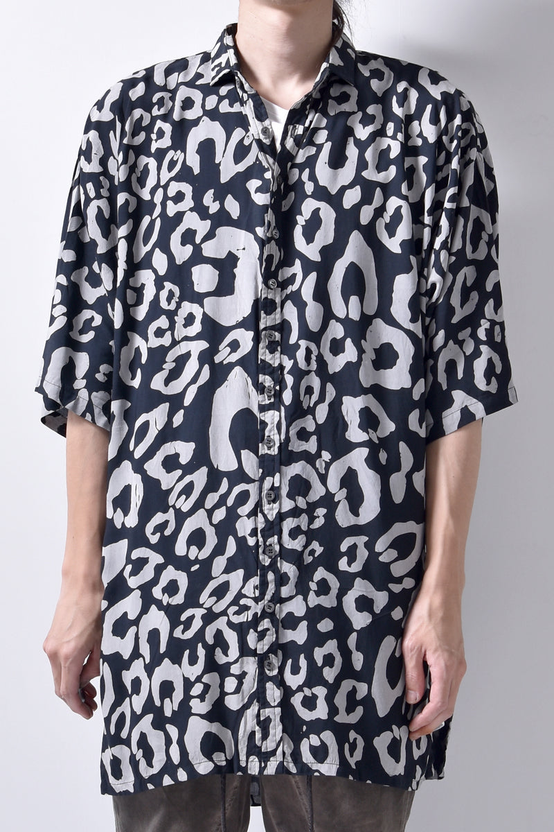 2101-SH07 Leopard Lazy Shirt