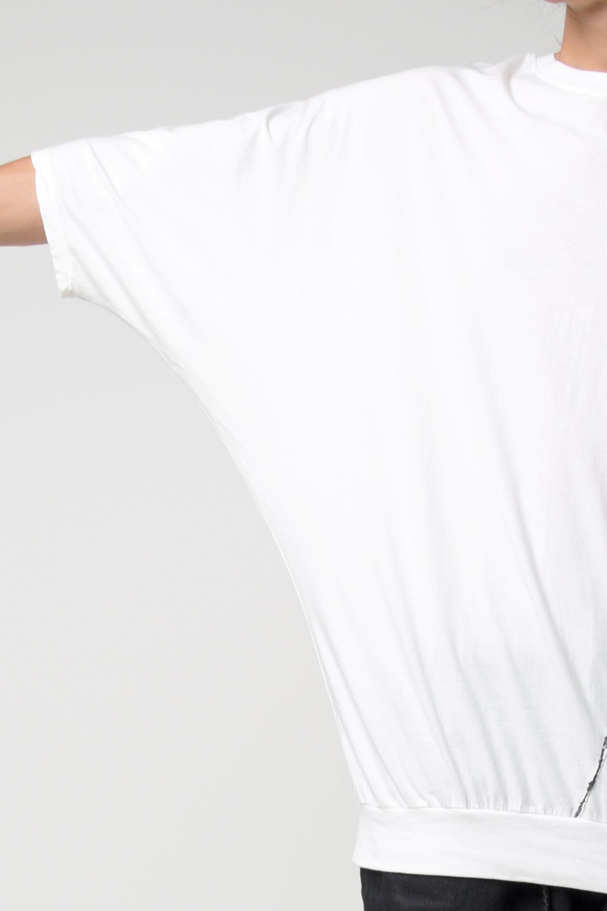 2301-CT04 Discharged Slash Dolman / SS White