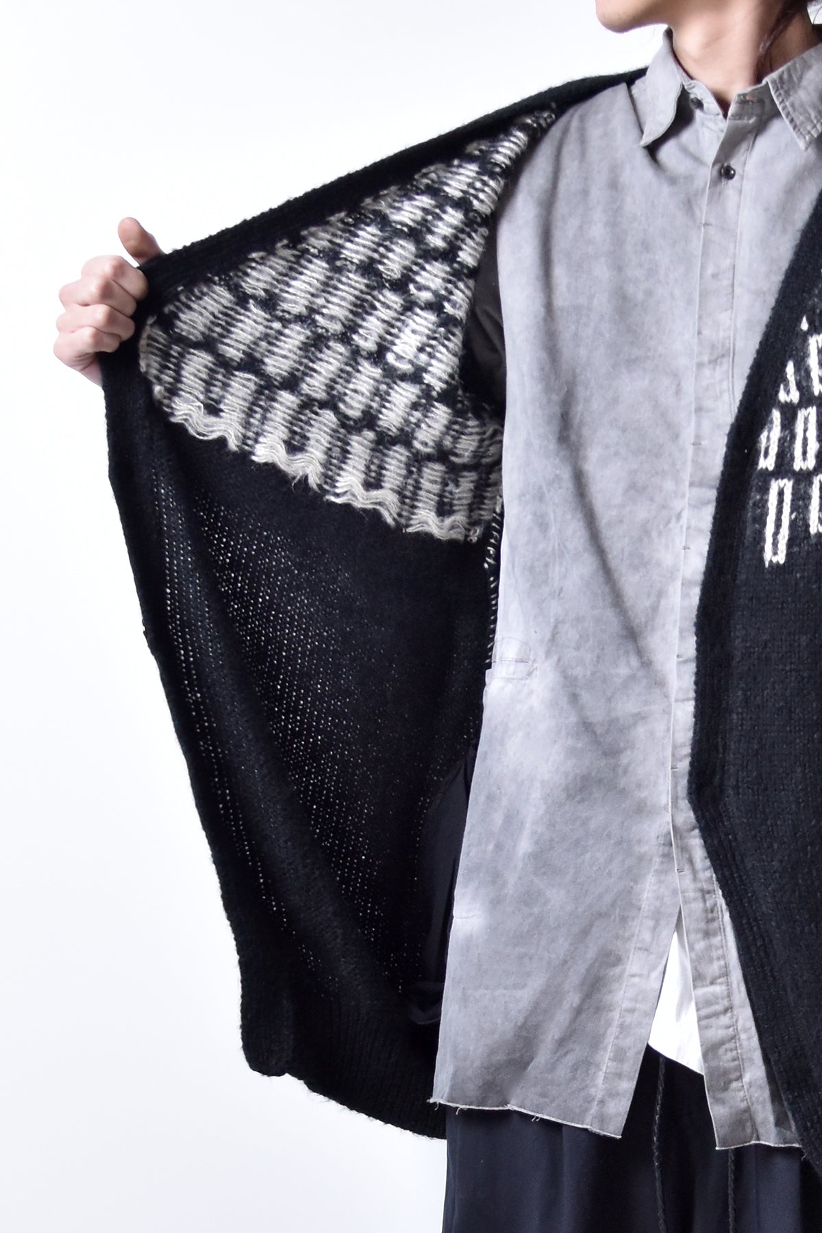 1902-KT03 Monolith Mohair Long CD