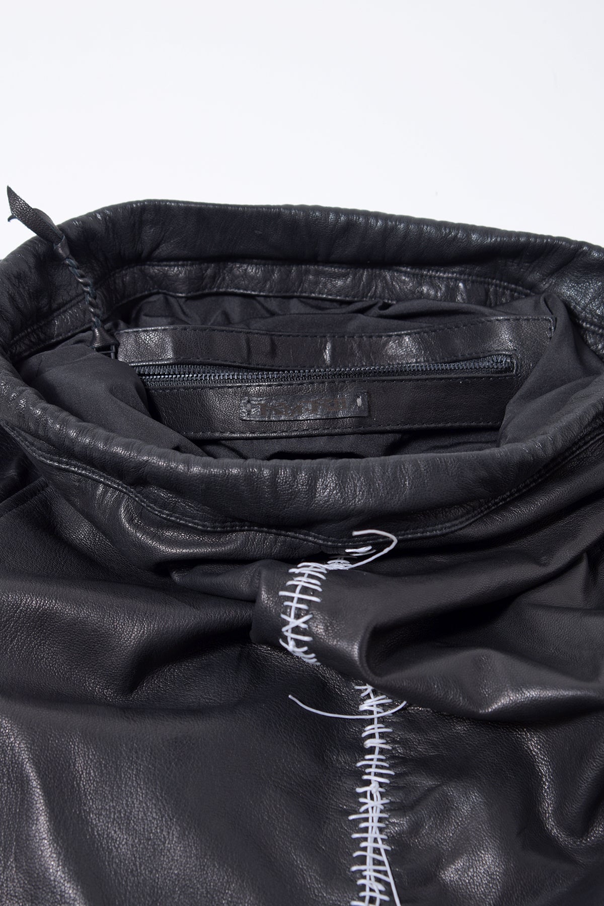 2202-BG03 Hand Stitch Back Sack 03