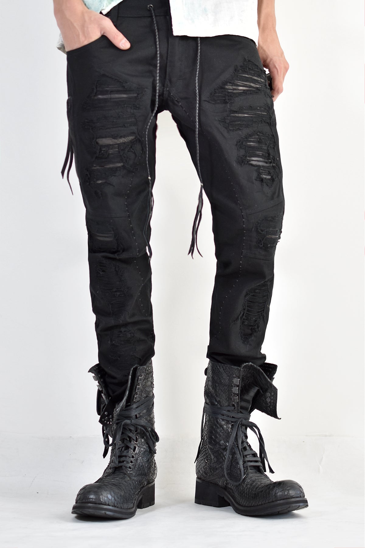 1702-PT02A Crush Skinny Twill Pants 07A Black