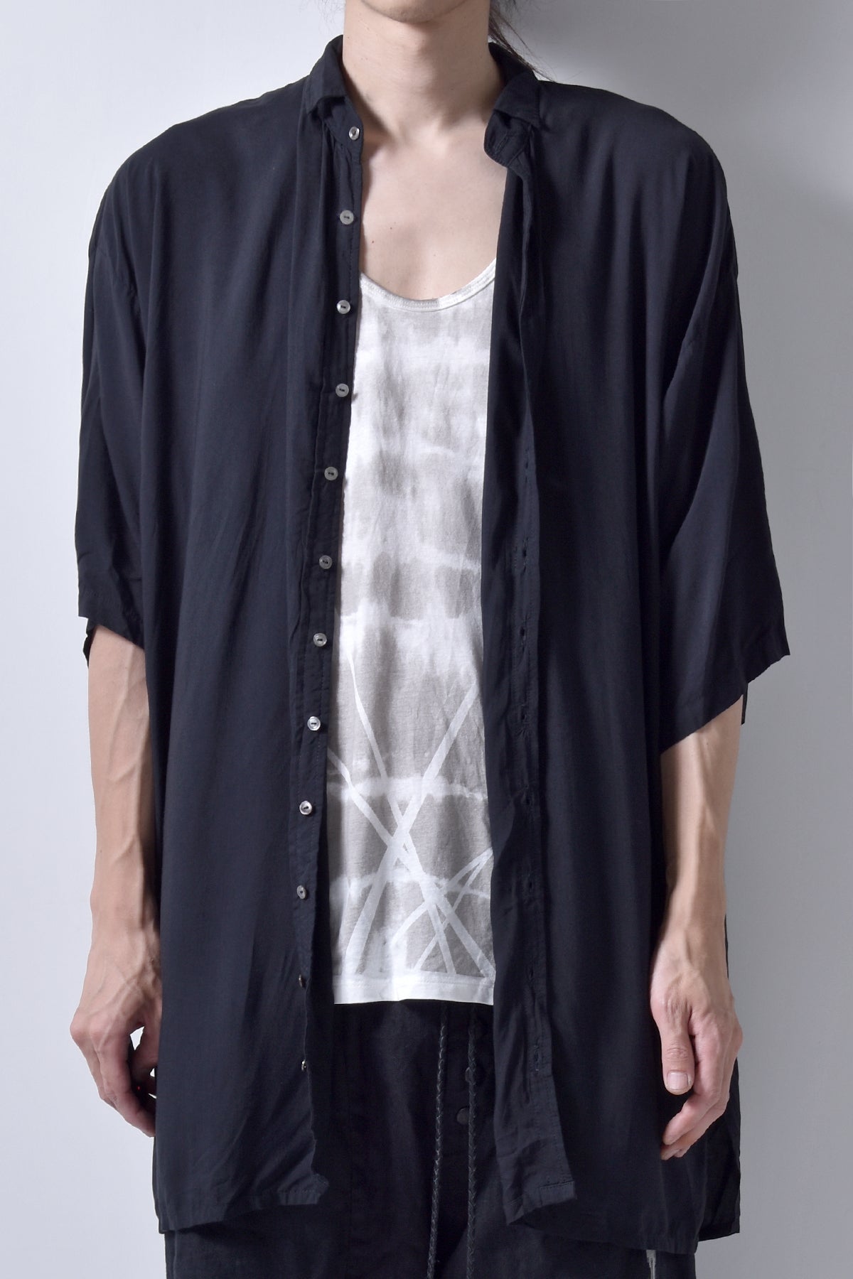 2101-SH05 Stealth Rayon Lazy Shirt_Black