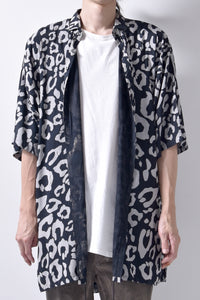 2101-SH07 Leopard Lazy Shirt
