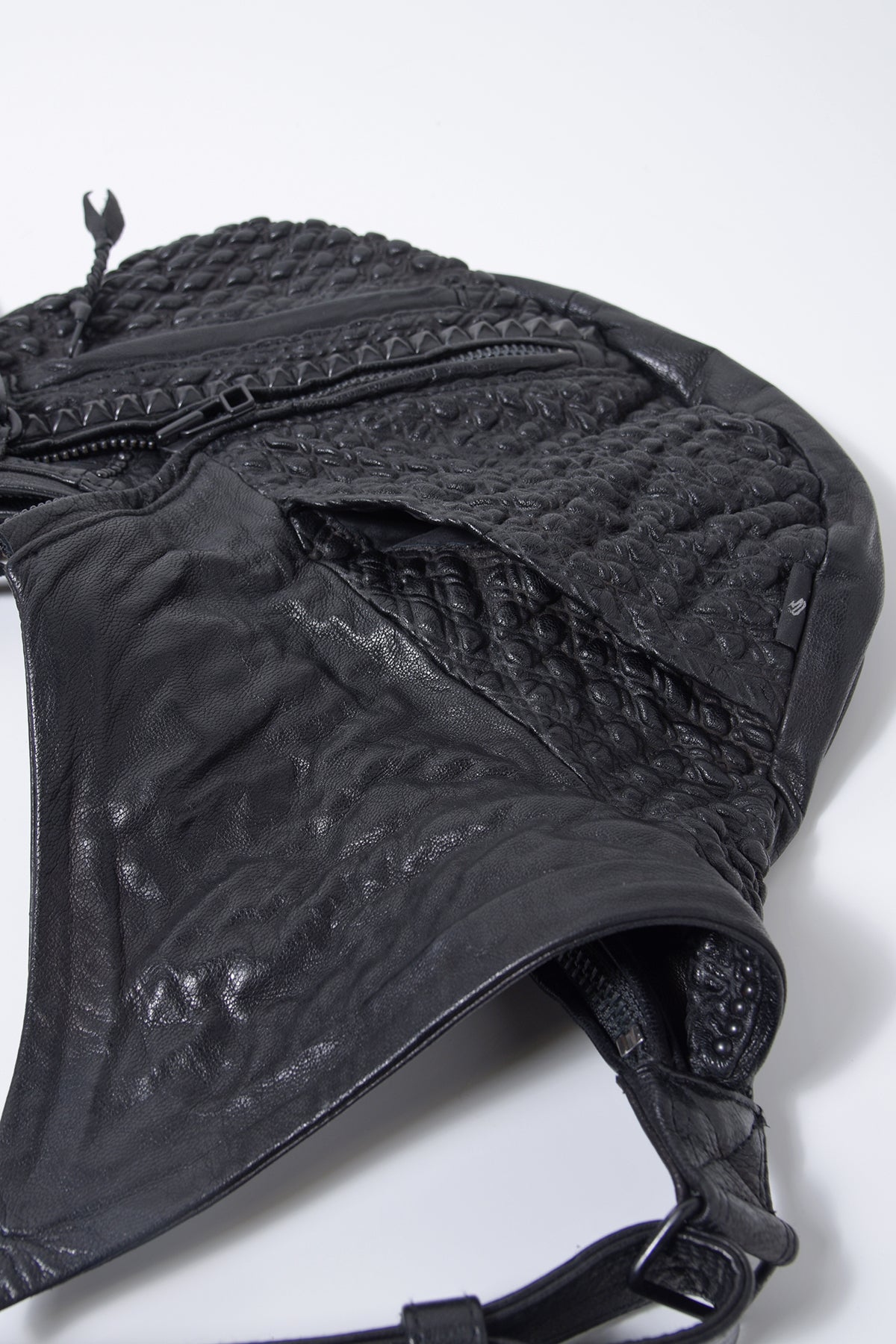 2201-BG05 KB-Shoulder / Mutant