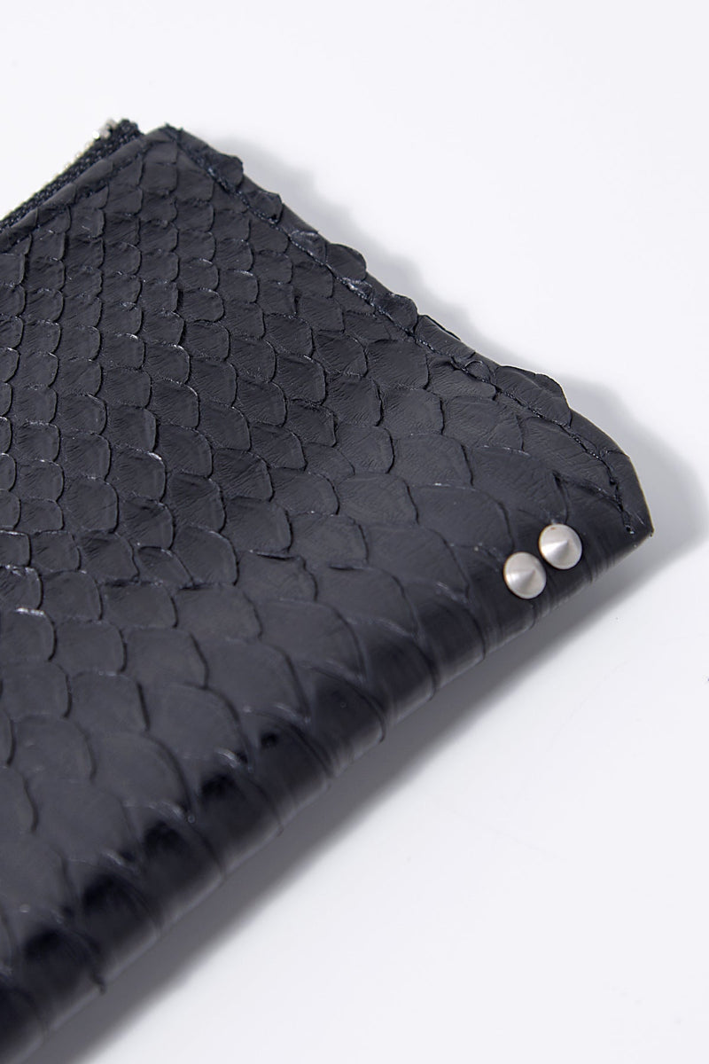 2202-W05B Drop Purse 02 Black