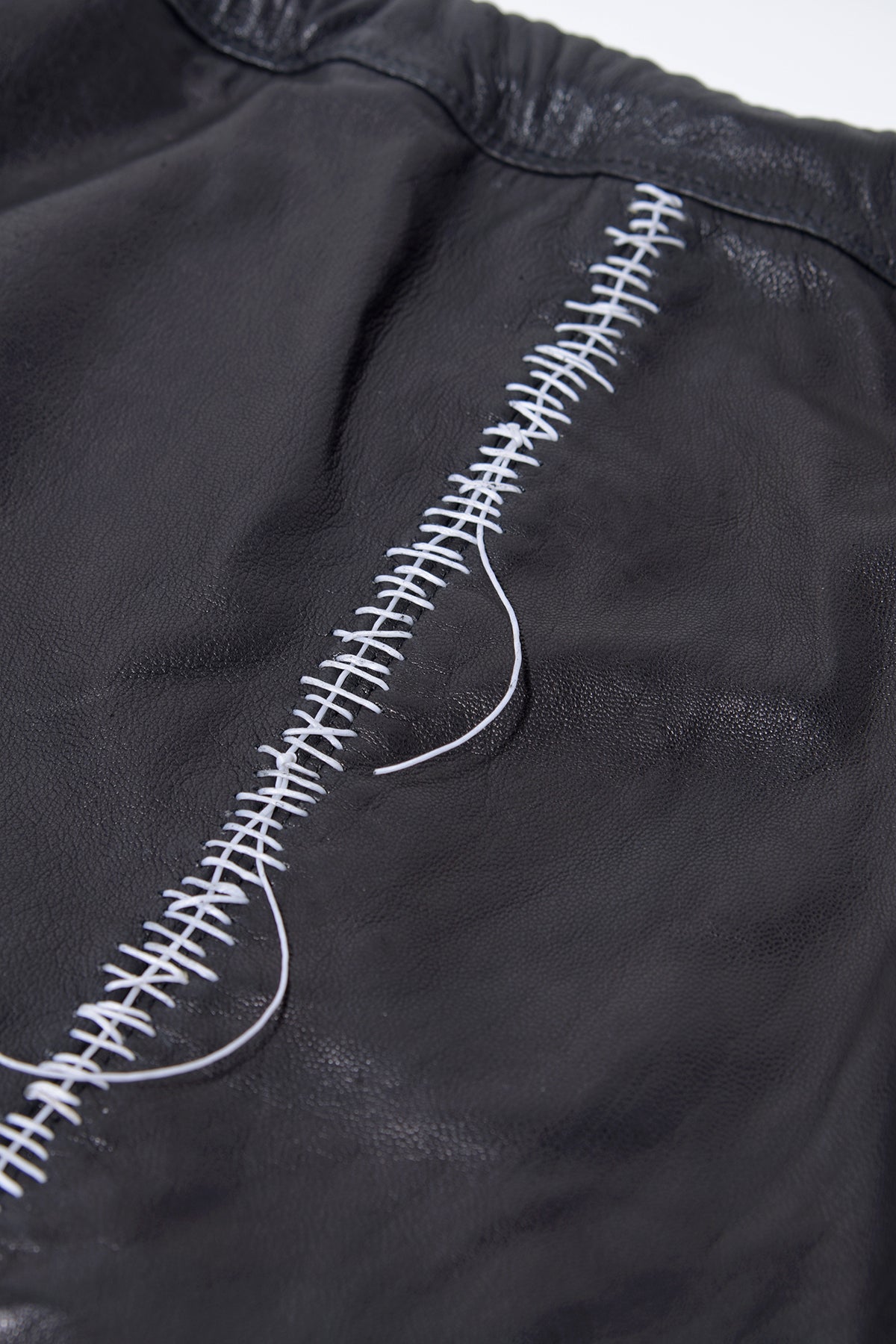 2202-BG03 Hand Stitch Back Sack 03