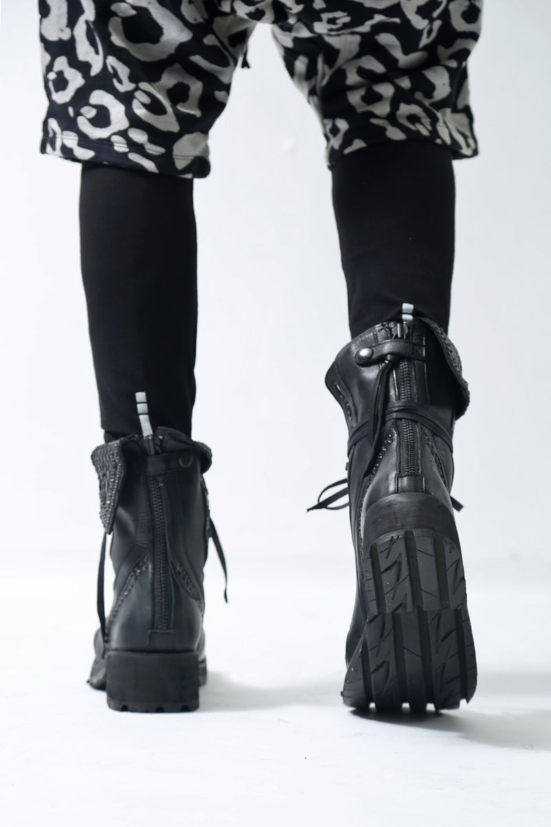 1702-BO03A Crush Chrome Boots 03