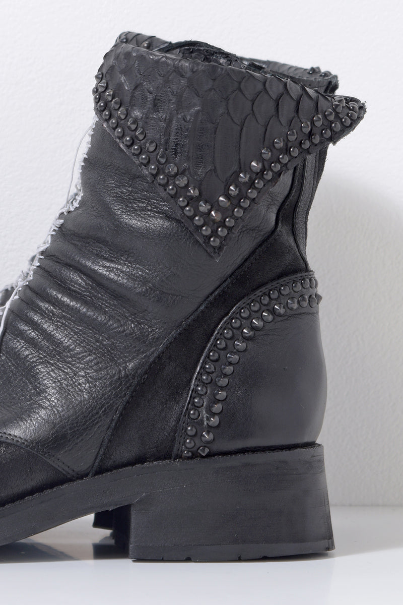 2201-BO01 Crush Boots 14