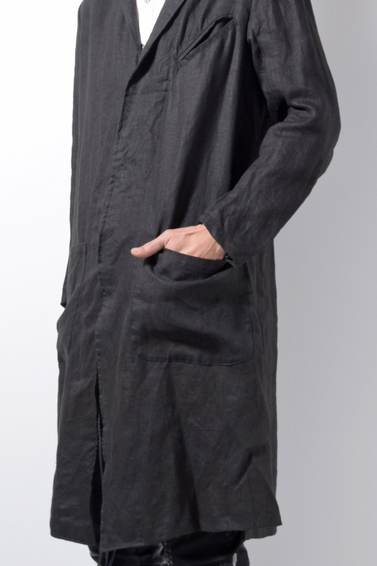 2201-JK02A Side Slit Tailored Coat Black