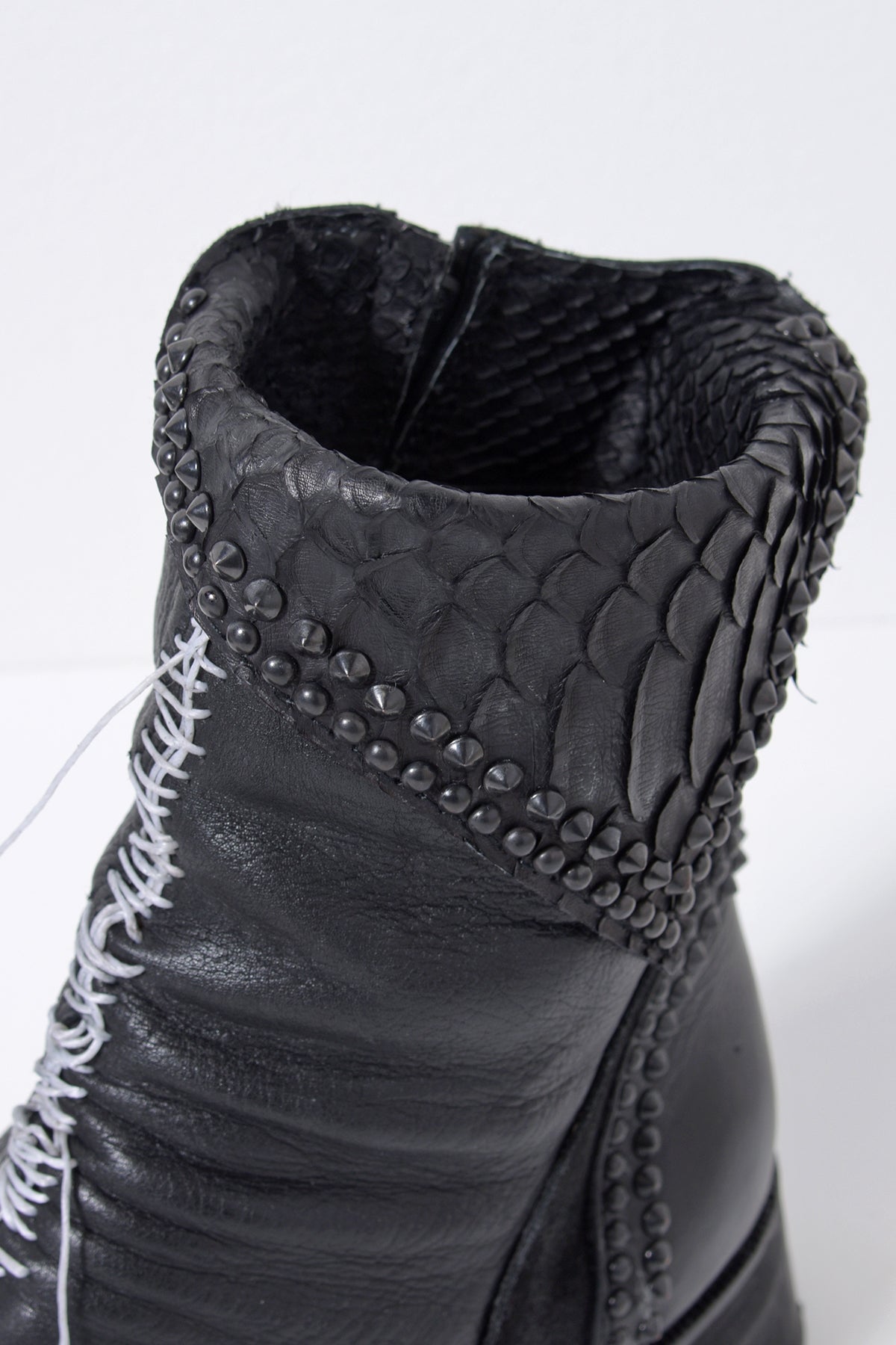 2201-BO01 Crush Boots 14