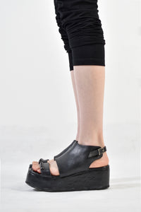 1801-BO04L Black Metal Sandal PMD