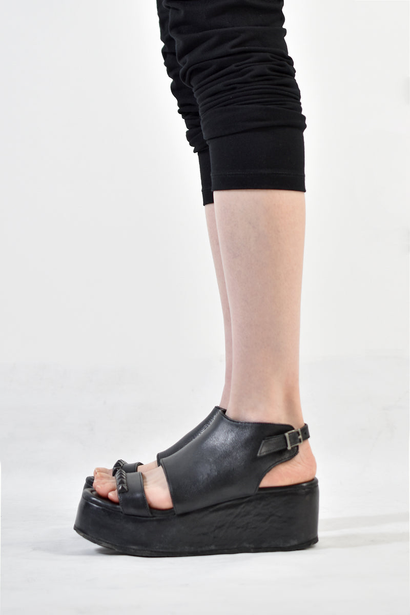 1801-BO04L Black Metal Sandal PMD