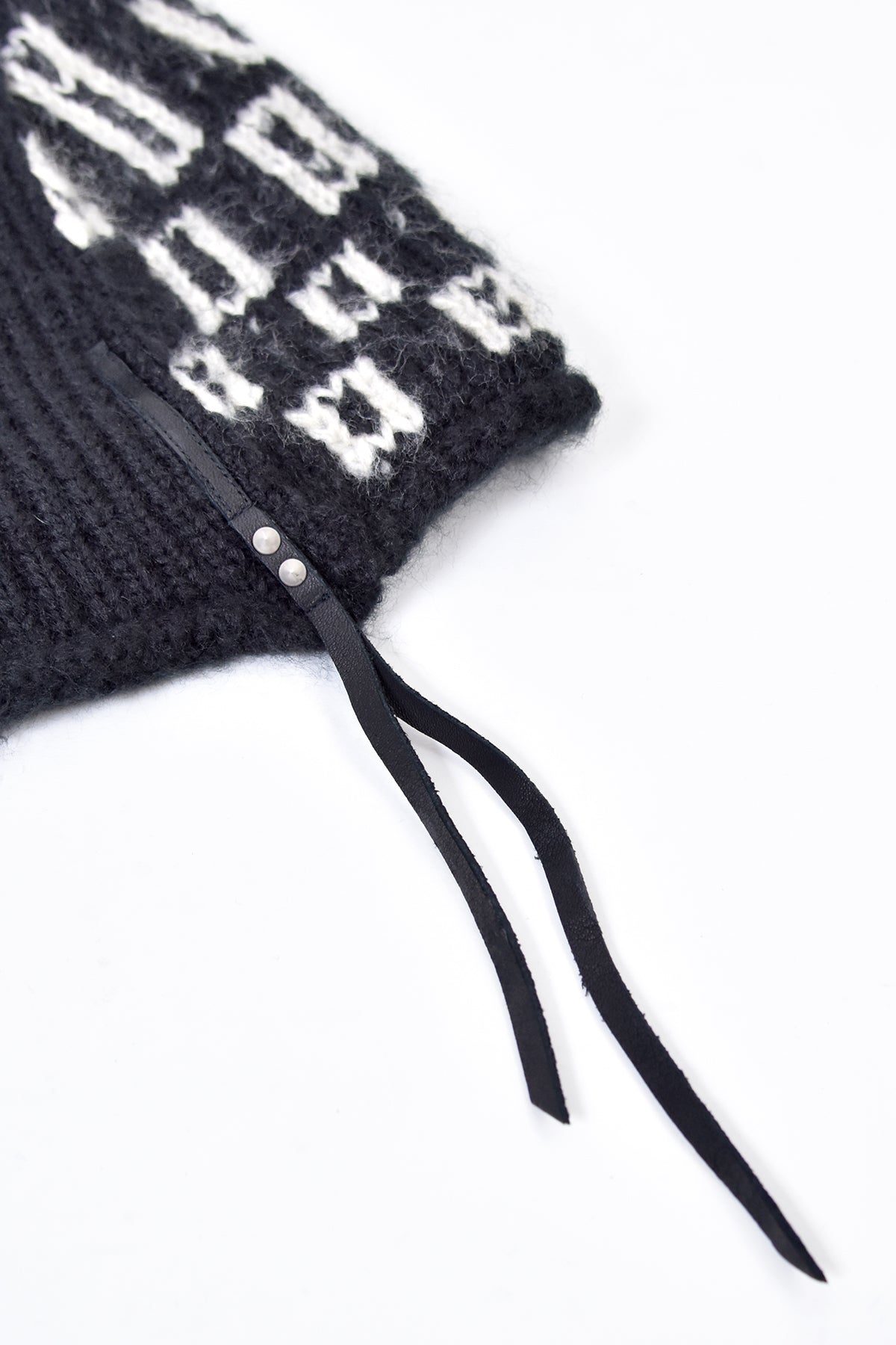 1902-KT06 Monolith Mohair Beanie