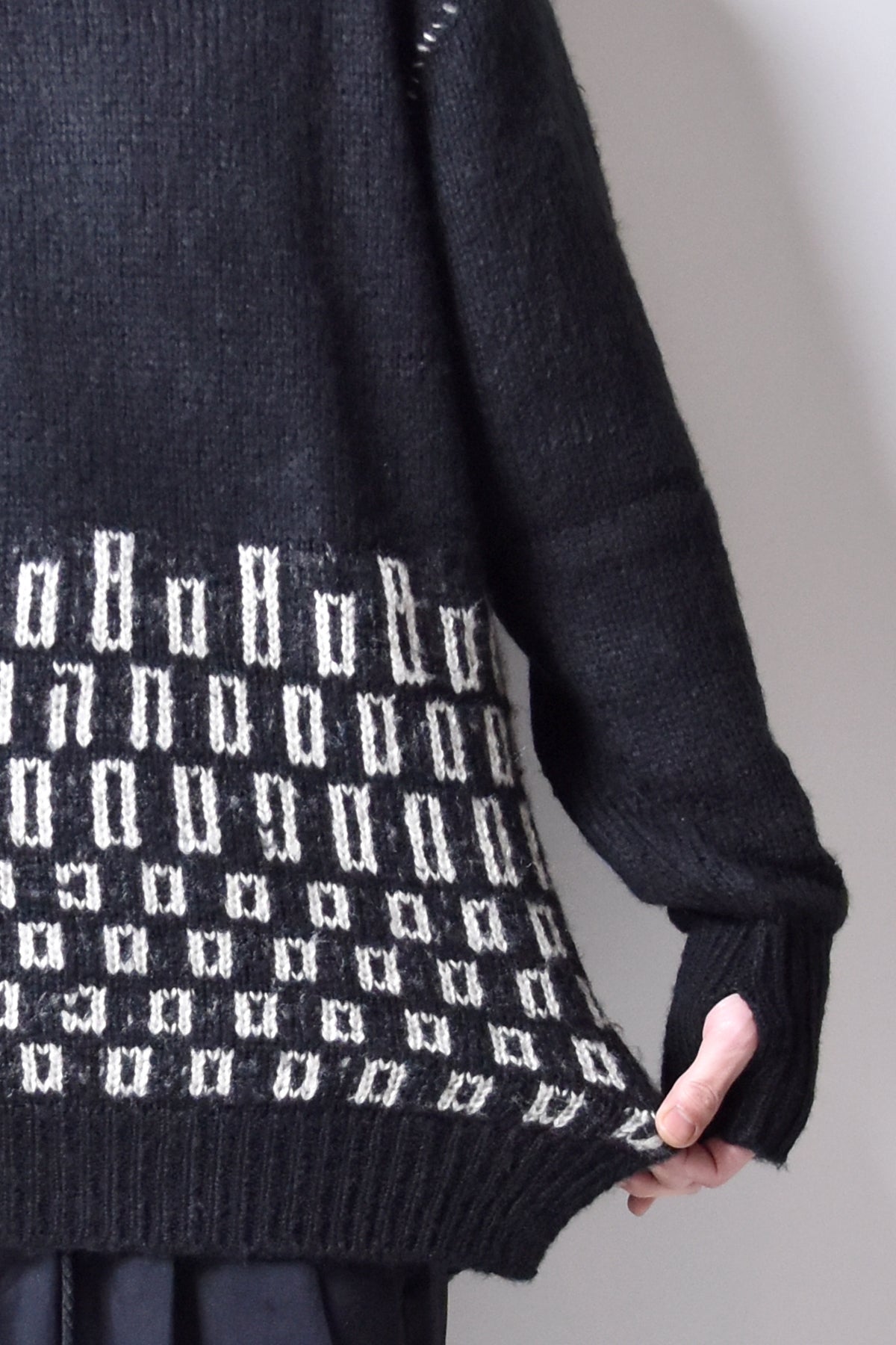 1902-KT02 Monolith Mohair Pullover 02