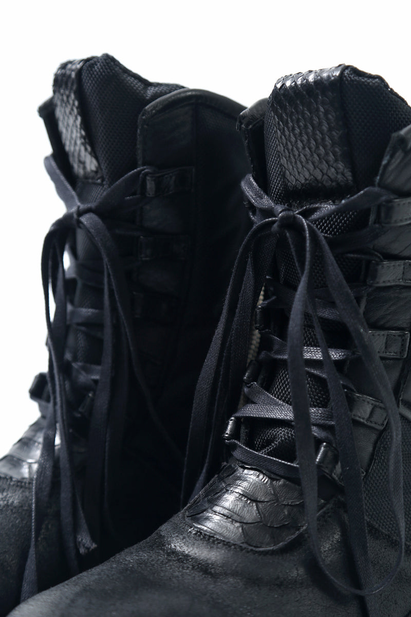 1801-BO08 Black Metal Sneaker 03