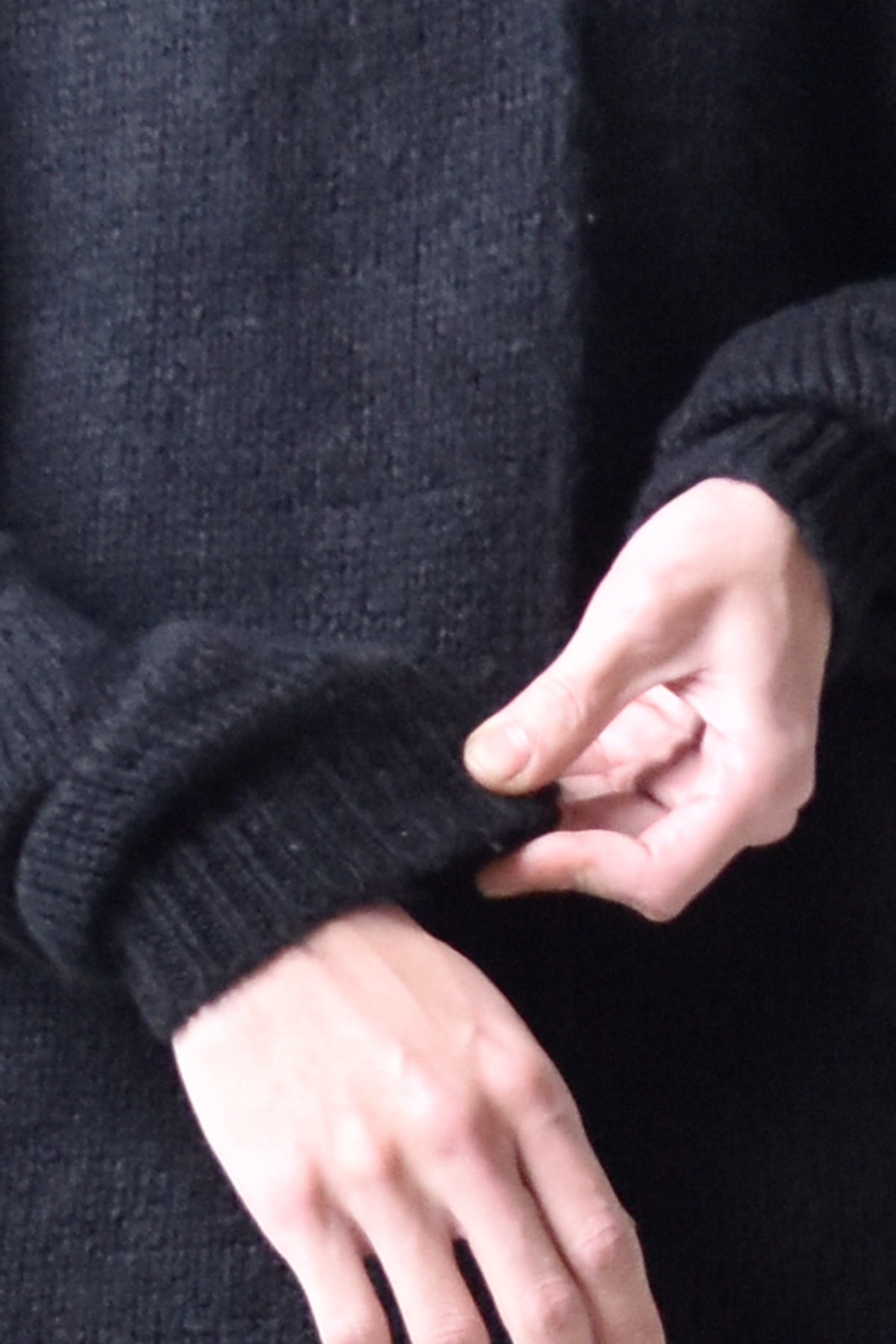 1902-KT01 Monolith Mohair Pullover