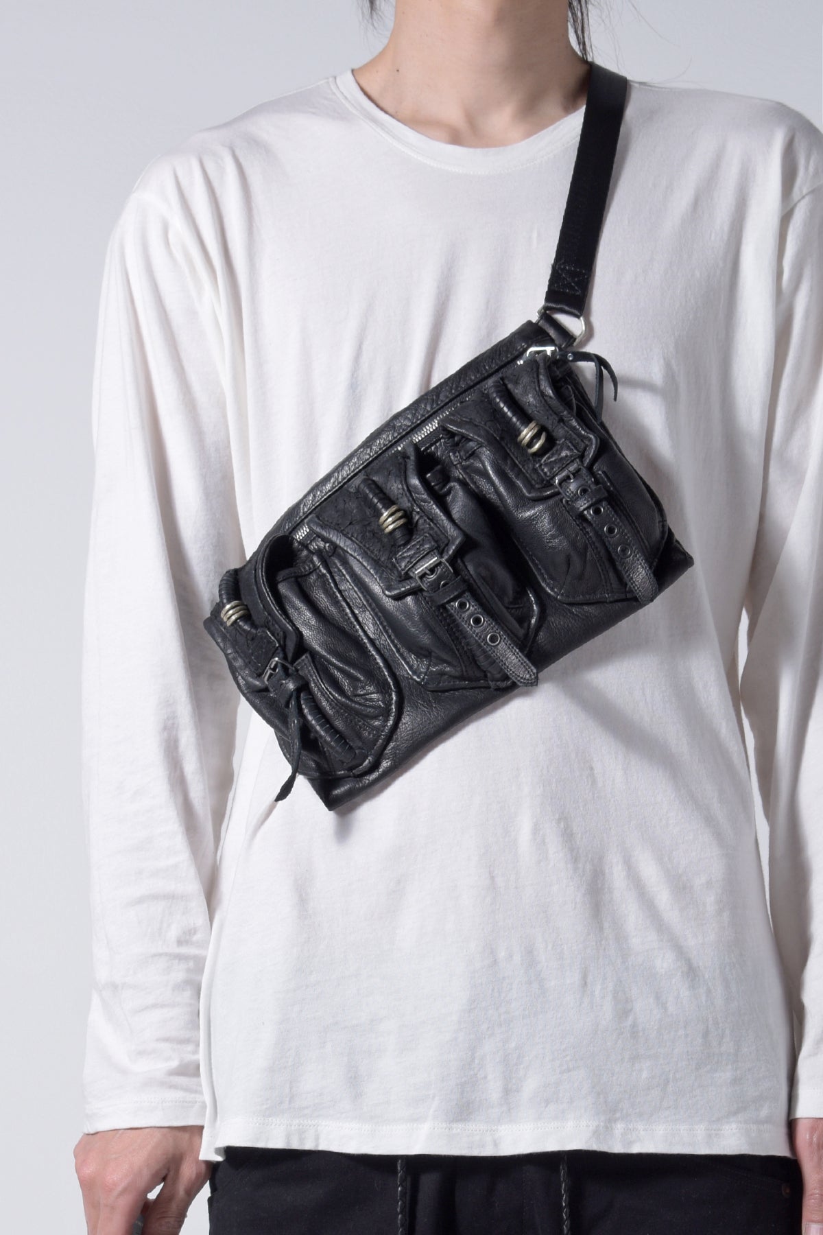 2202-BG06 Chrome Square Pouch