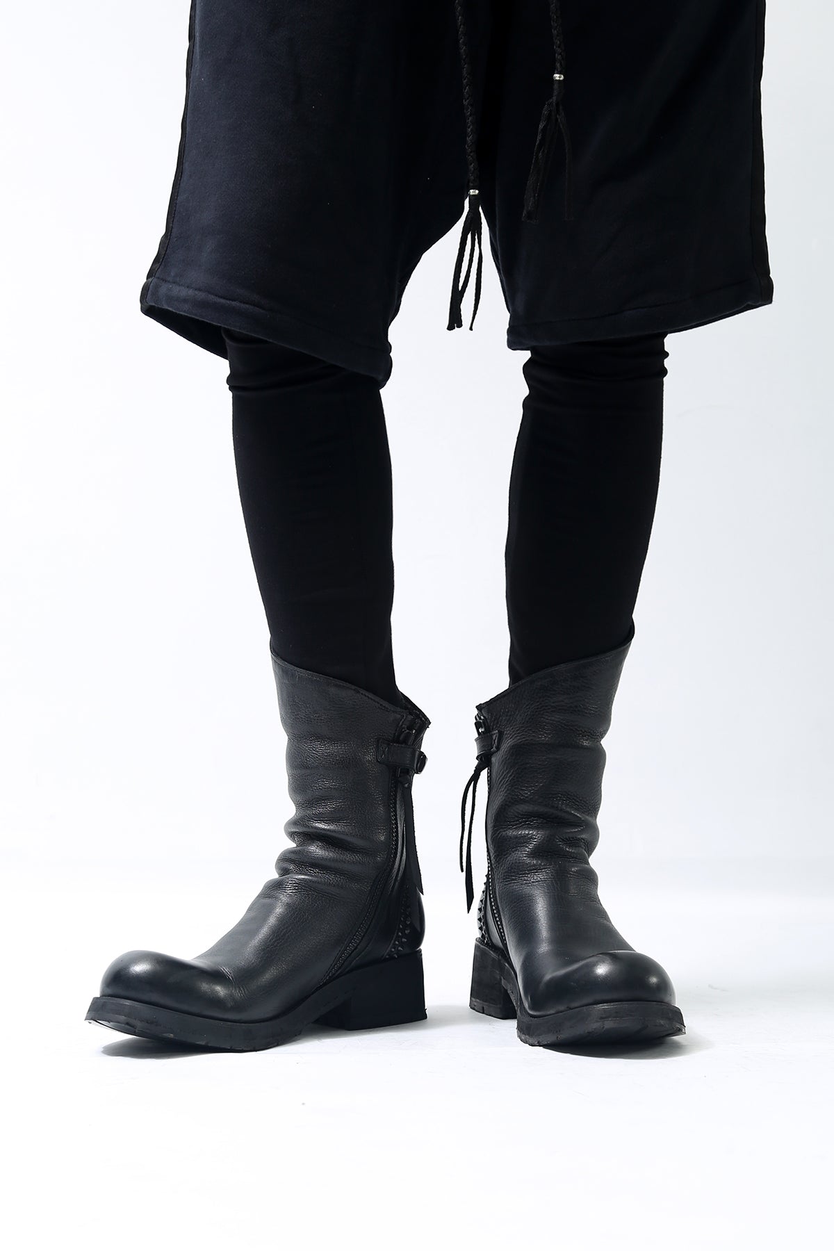 1602-BO03 Crush Short Boots