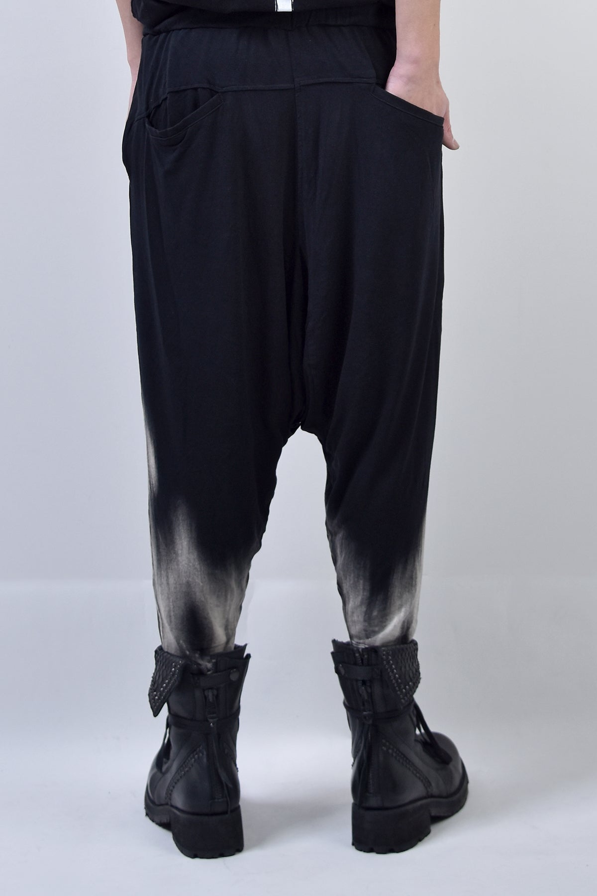 2101-PT04B Discharged Viscose Triangle Pants 02