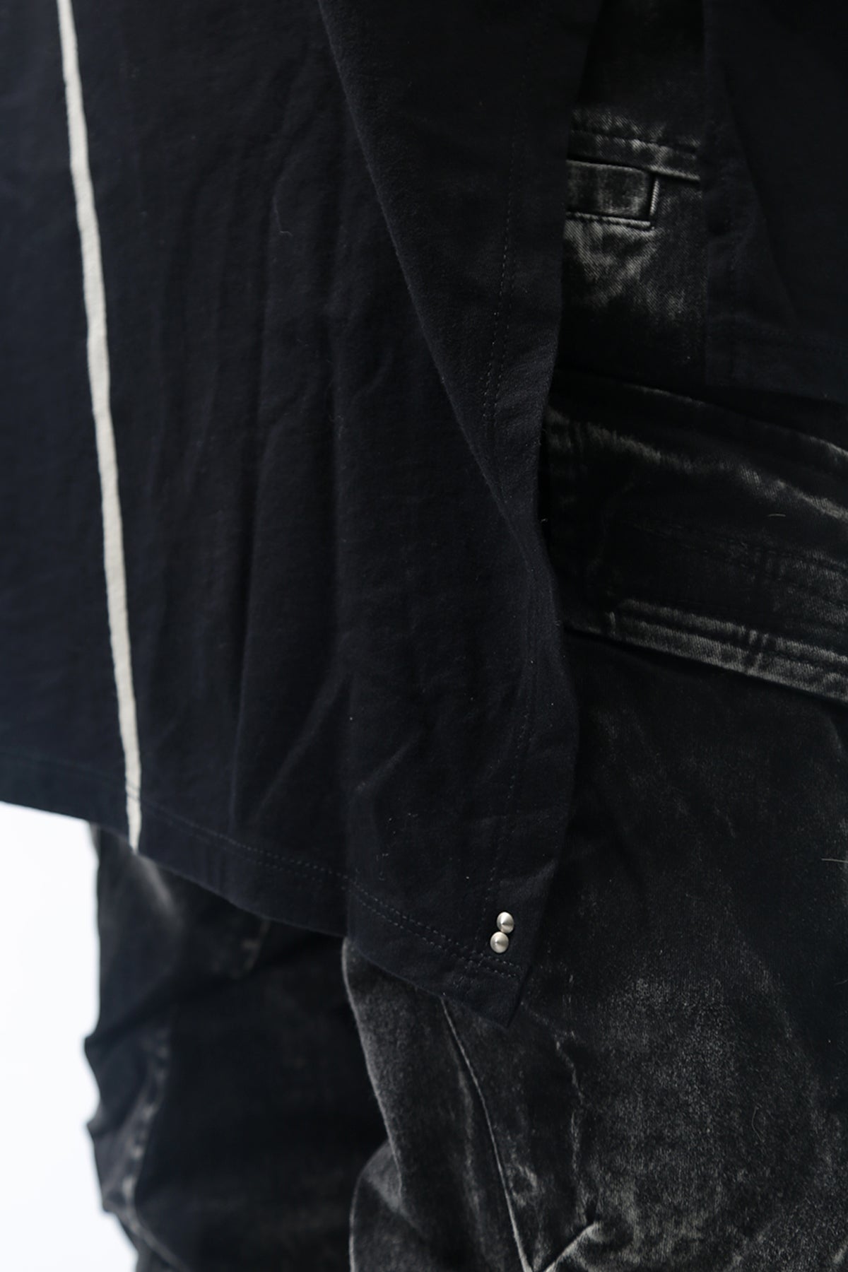 1902-CT01/LS Monolith Slash Cut / LS Black