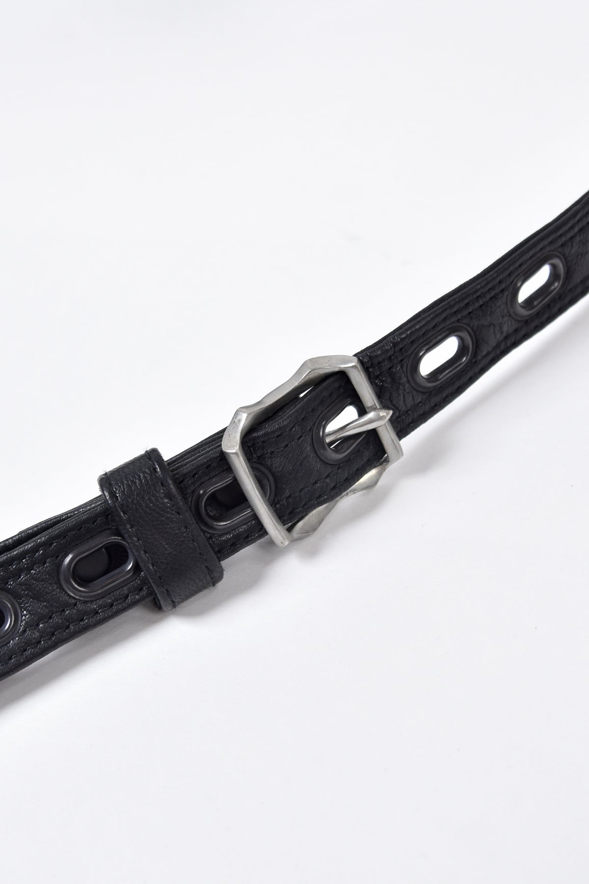 1301-BG02 White Estoc Tote