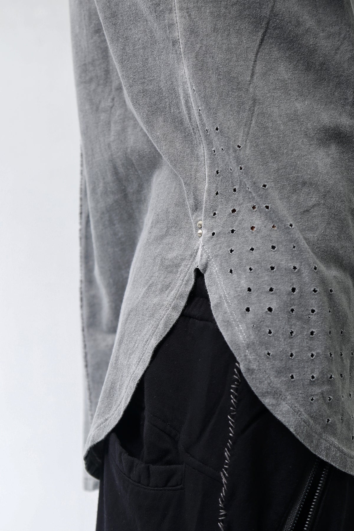 1902-CT02/LS Back Stitch Crush Cut / LS Charcoal