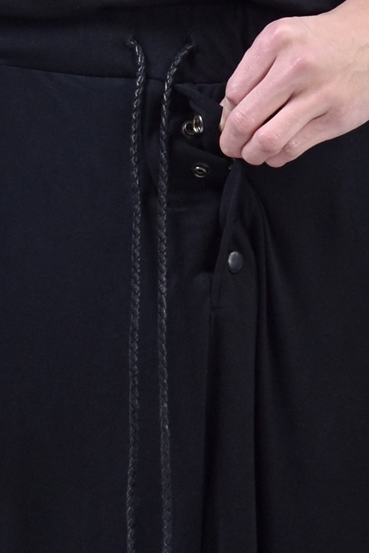 2101-PT04B Discharged Viscose Triangle Pants 02