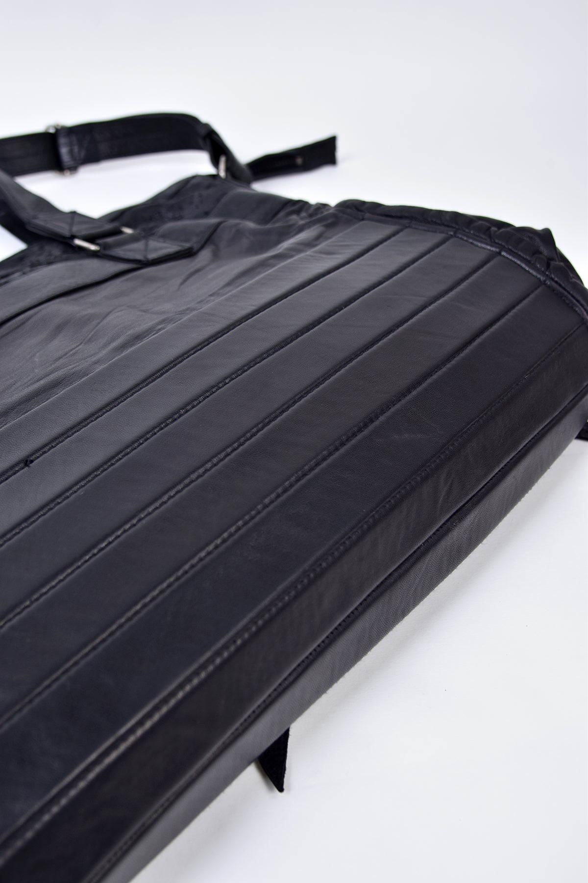 1301-BG07 White Estoc Laptop Bag