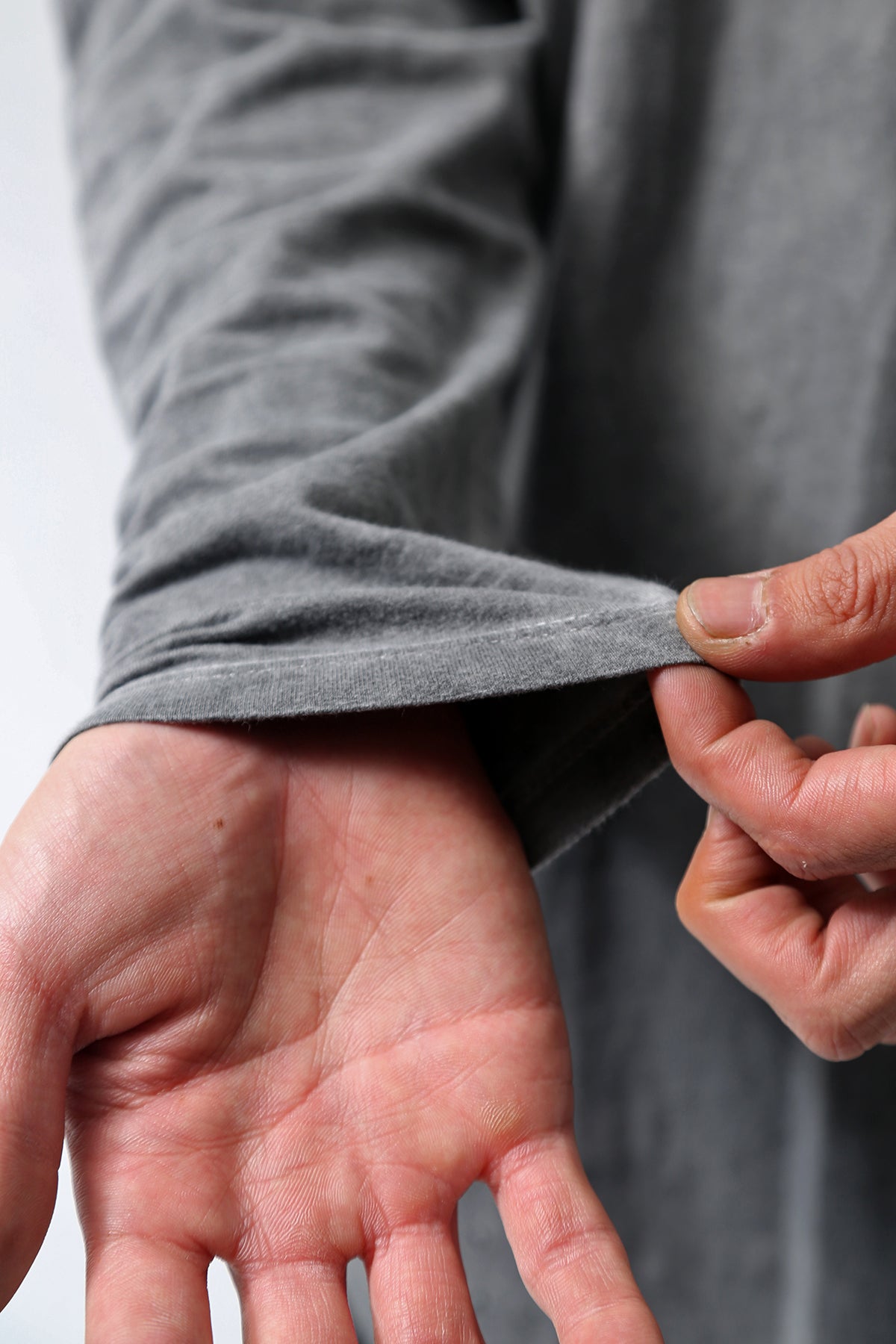 1902-CT02/LS Back Stitch Crush Cut / LS Charcoal