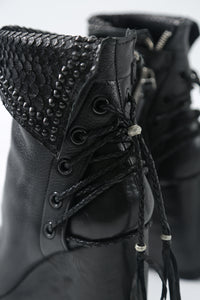 1602-BO02L Crush Braided Boots