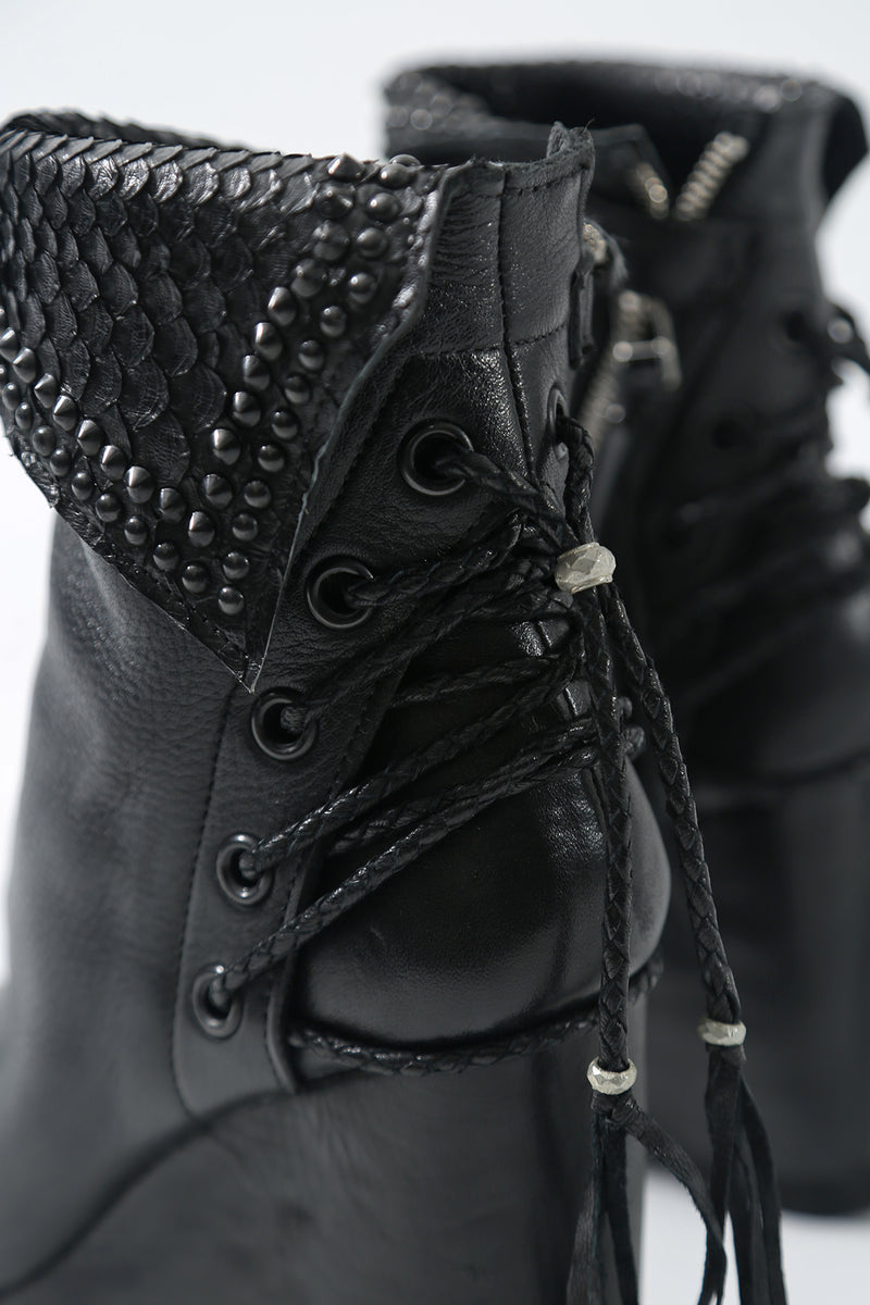 1602-BO02L Crush Braided Boots