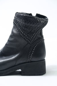 1602-BO03 Crush Short Boots