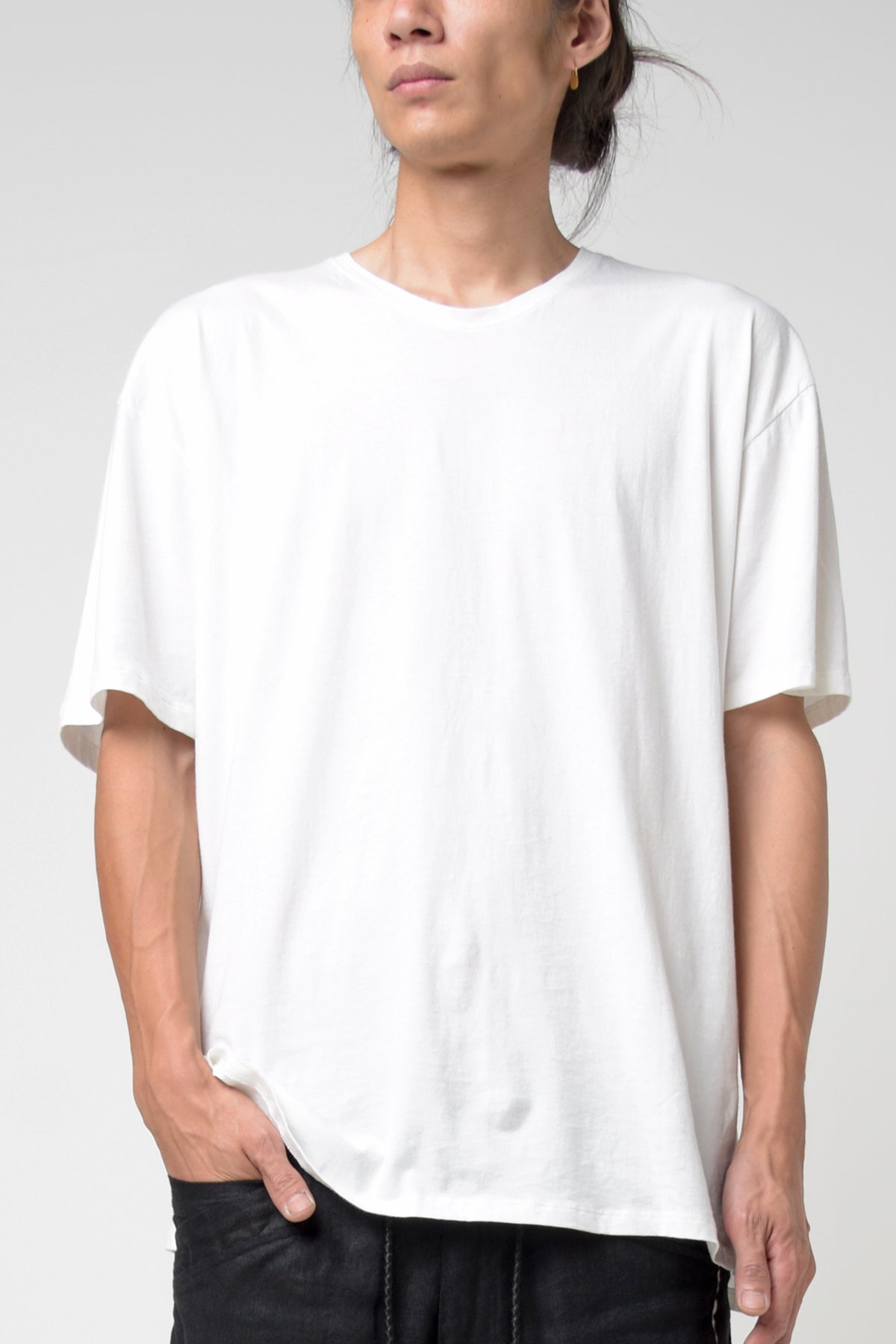2301-CT02/SS Discharged Stealth Cut 03 / SS White