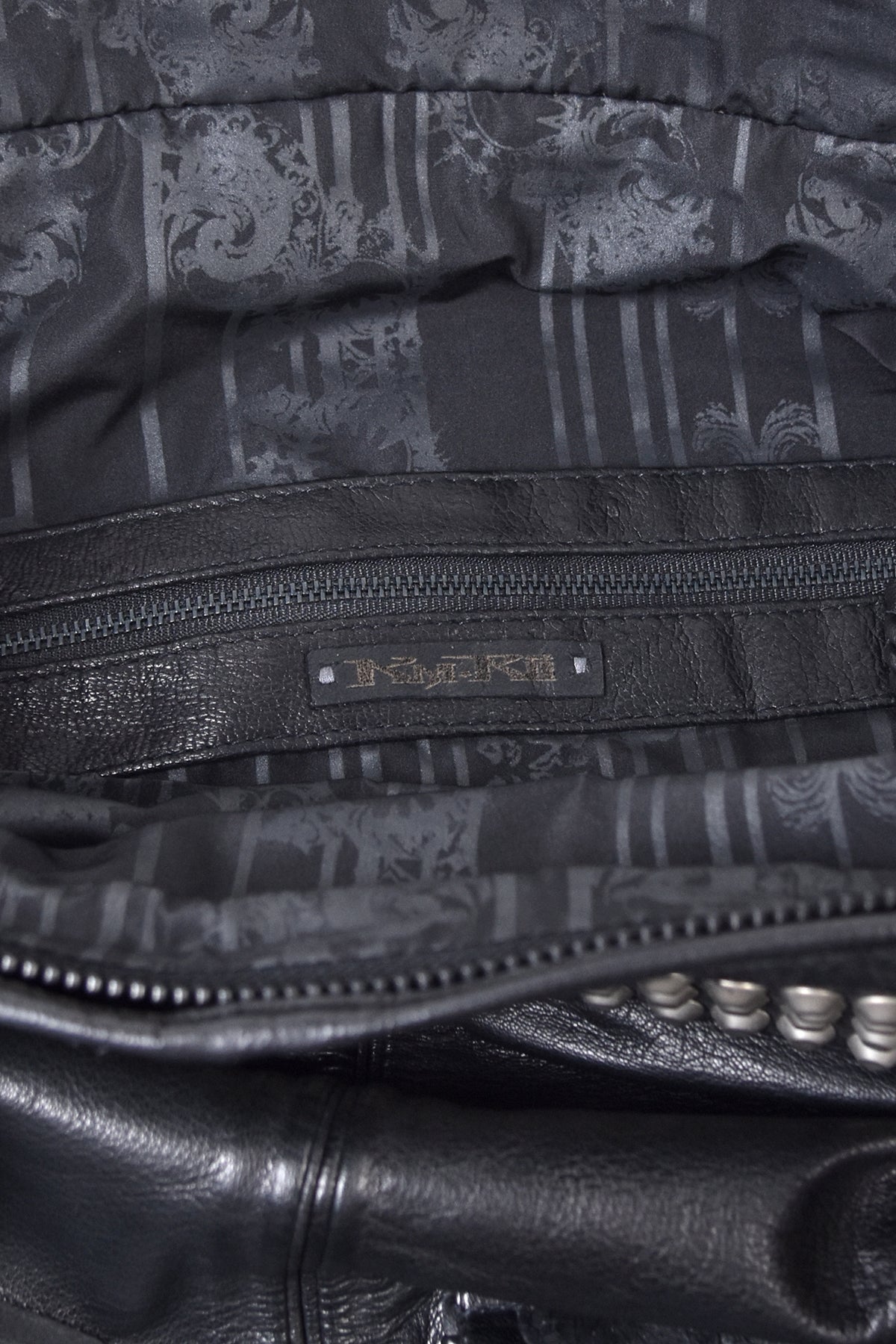 1301-BG02 White Estoc Tote