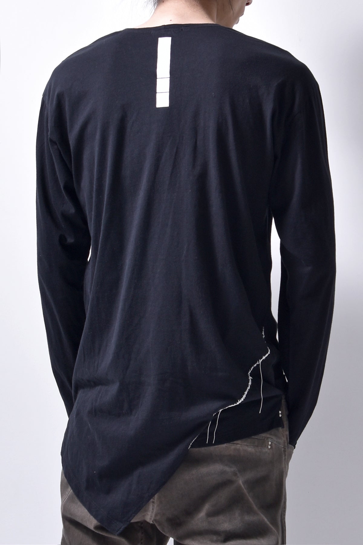 2102-CT02/LS Slash Cut 04 / LS Black