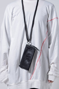 2202-W05B Drop Purse 02 Black