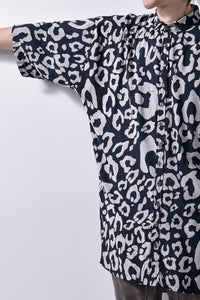 2101-SH07 Leopard Lazy Shirt