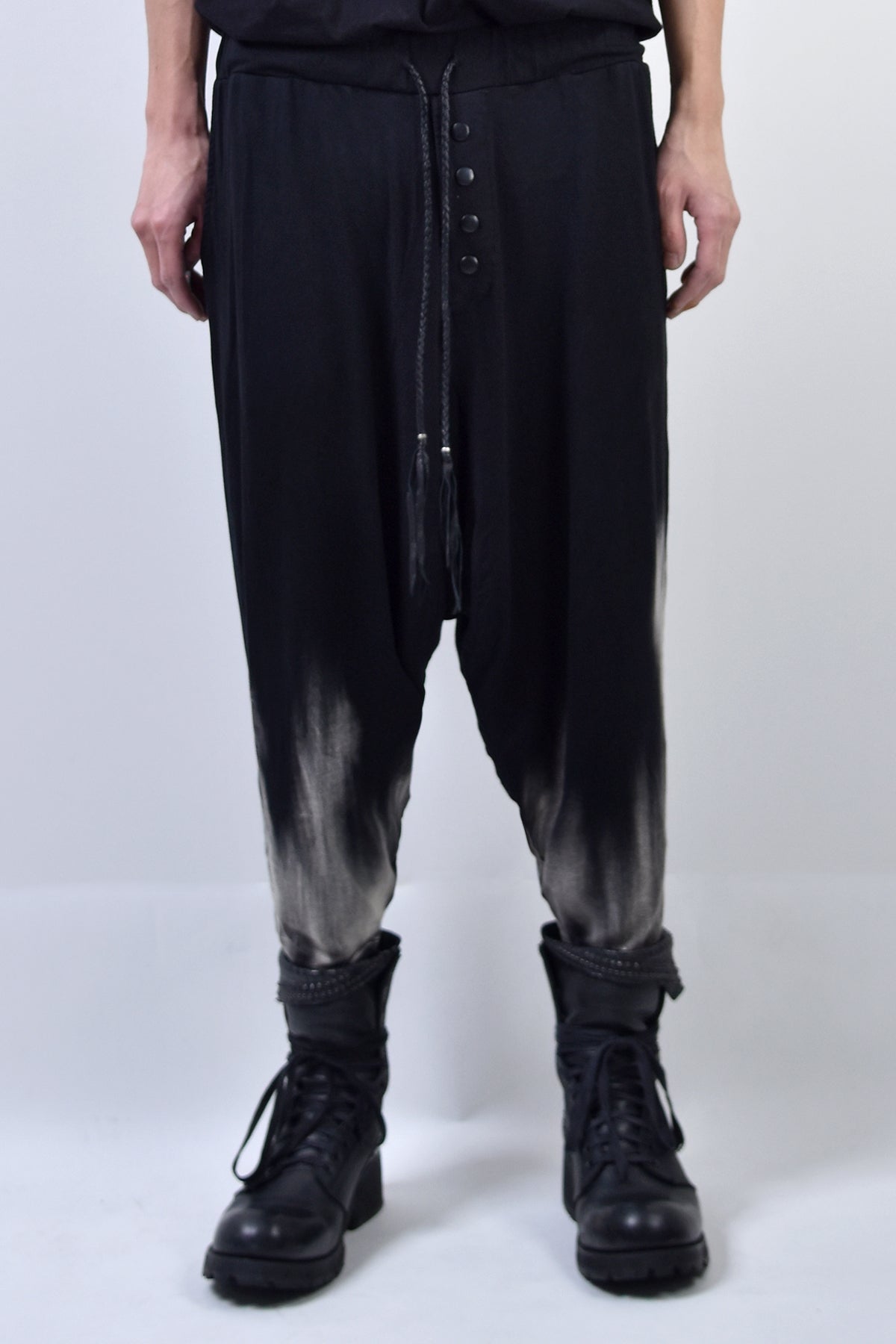 2101-PT04B Discharged Viscose Triangle Pants 02