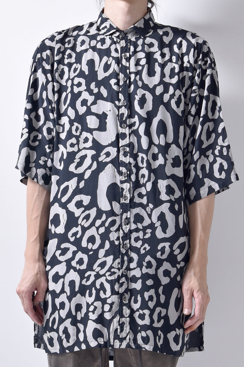 2101-SH07 Leopard Lazy Shirt