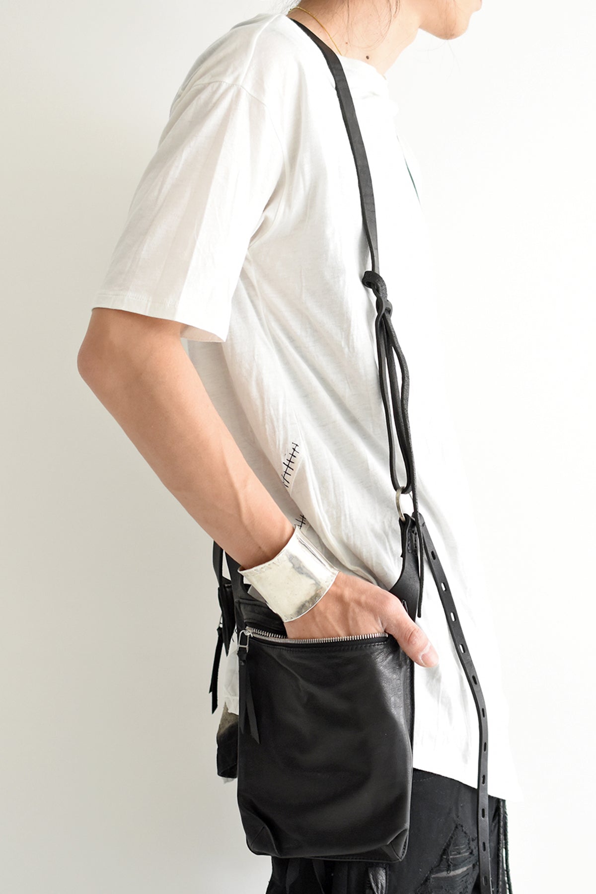 1901-BG06 Jet Holster 09