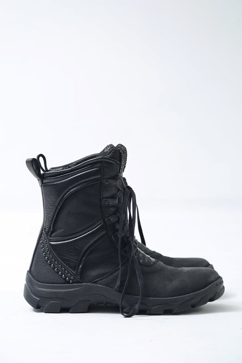 1801-BO08 Black Metal Sneaker 03