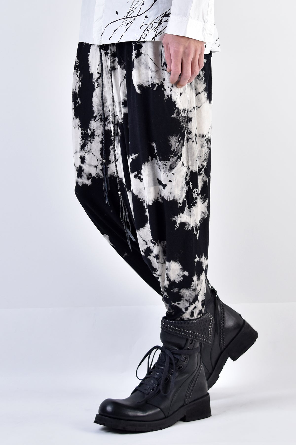 2002-PT08B Tie Dye Viscose Triangle SRL