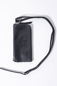 2202-W05B Drop Purse 02 Black