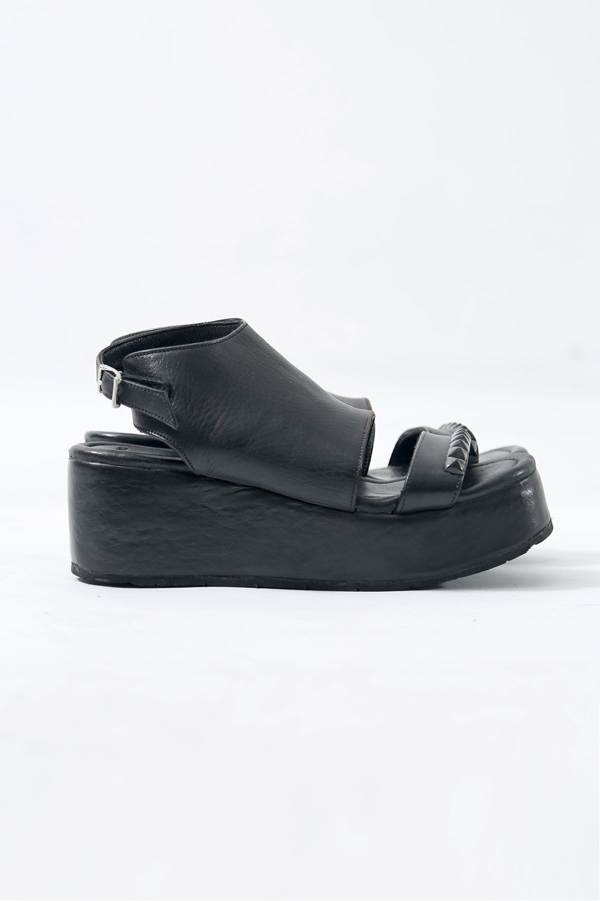 1801-BO04L Black Metal Sandal PMD