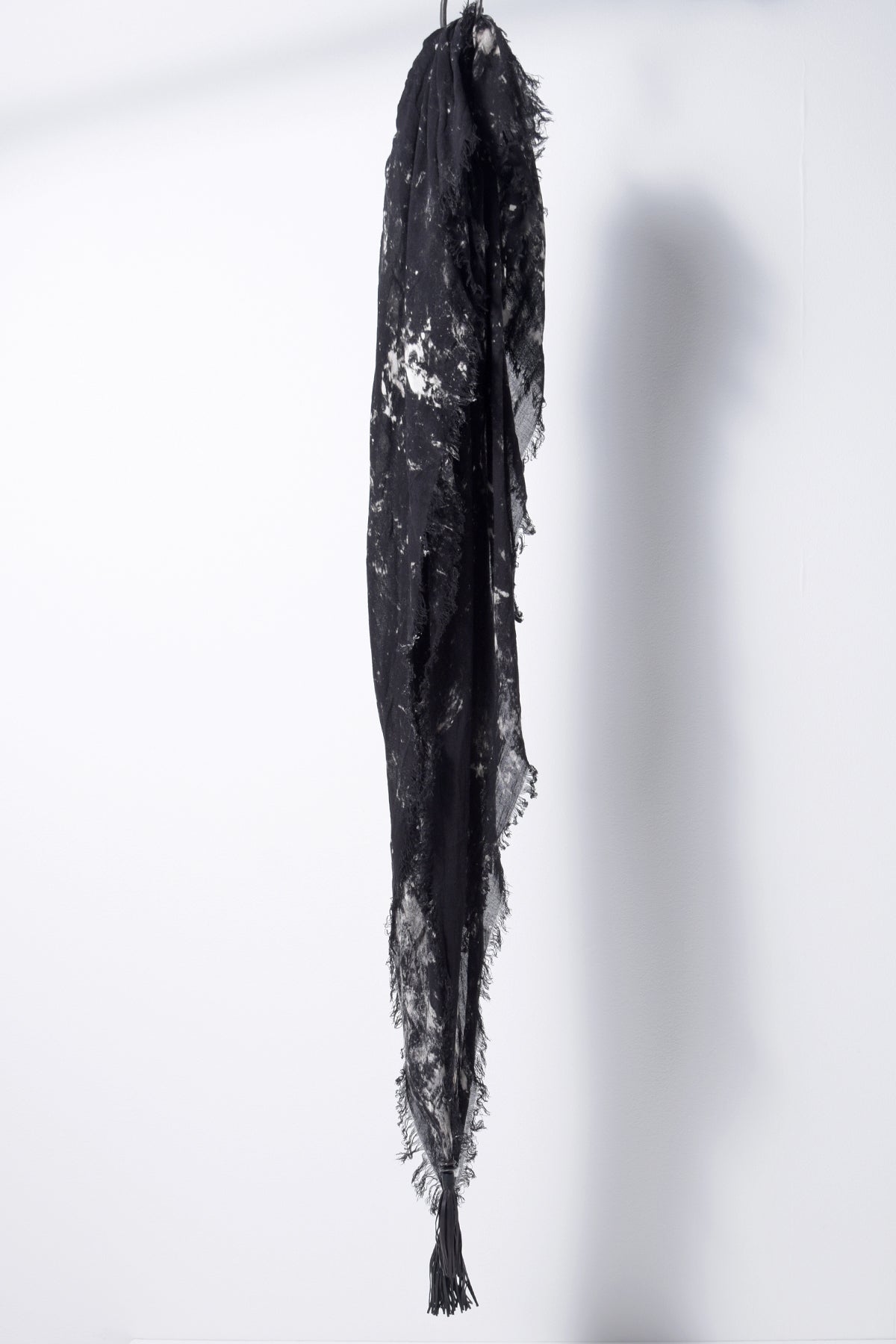 2202-ST01 Flake Discharged Stole